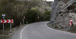 Gümüşhanedeki Aynalı Viraj Tüneli İnşaatı Tepki Çekiyor