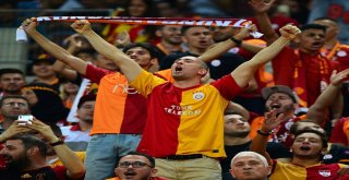 Spor Toto Süper Lig: Galatasaray: 0 - Göztepe: 0 (Maç Devam Ediyor)