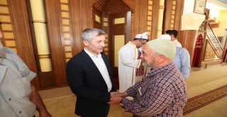 Belediye Başkanı Tahmazoğlu, Bayramı Vatandaşlarla Geçirdi