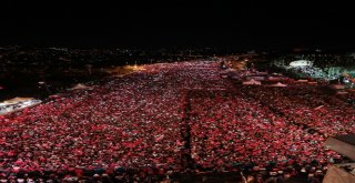 Cumhurbaşkanı Erdoğan Kürsüye  ‘Bil Oğlum  Türküsü Eşliğinde Çıktı