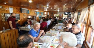 Çayeli Belediye Başkanı Dr. Atilla Esmen, Sanayi Sitesi Esnafı İle Kahvaltıda Buluştu