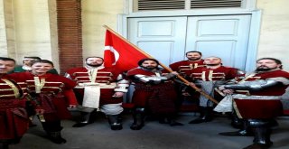 Türkler Sırbistanda Kılıç Sallayacak