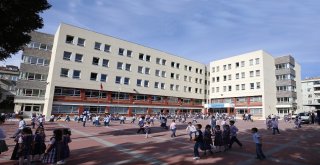 Sultangazi Belediyesinden Okullara Destek