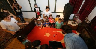 “Atatürk İle Bir Gün Galerisi” Misafirlerini Ağırlıyor