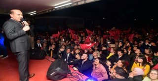 Adana'da Belediye Evlerinde Çoskulu Karşılama