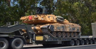 Suriye Sınırına Askeri Sevkiyat Sürüyor