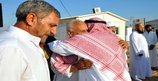 Çadır Kentte Bayram Namazı