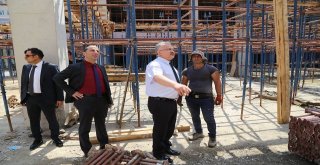 15 Temmuz Demokrasi Ve Cumhuriyet Meydanı Projesinin Çalışmalarını Yerinde İnceledi