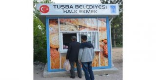 Tuşba Belediyesinden ‘Dolara İnat Halka Ucuz Ekmek