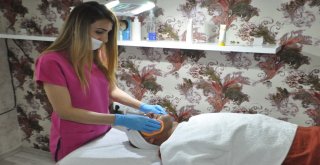 Döviz Ve Altın Bozdurdu, Bir De Kampanya Başlattı