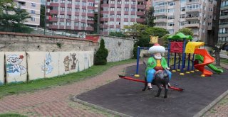 Vatandaşların Çağrısı Üzerine Çizgi Film Karakterinin Piposu Yerine Çiçek Resmi Çizildi