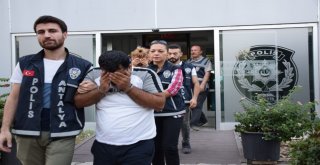 Antalyada Fuhuş Operasyonu: 6 Gözaltı