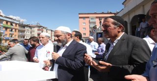 Bingölde 187 Kişilik Hac Kafilesi Dualarla Uğurlandı