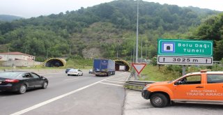 Bolu Dağında Trafik Durma Noktasına Geldi