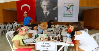 Manavgat Belediyesinden Satranç Turnuvası
