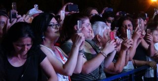 Bulgar Sanatçılar Çorluluları Coşturdu