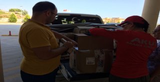 Akut Kırsalda Yardım Dağıtmaya Devam Ediyor