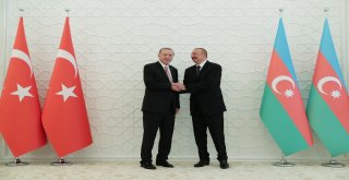 Başkan Erdoğan, Azerbaycan Cumhurbaşkanı Aliyev İle Görüştü