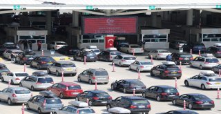 Akın Akın Geliyorlar: 24 Saatte 36 Bin Yolcu, 7 Bin 66 Araç