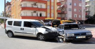 Manavgatta Trafik Kazası: 1 Yaralı