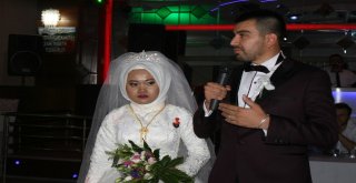 Endonez Geline Türk Usulü Düğün