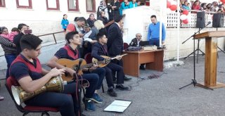 Karsta Güneş Altında Kalan Öğrencileri Vali Doğan Kurtardı