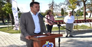 Başkan Sarıkurttan Sarılar Mahallesine Teşekkür Plaketi