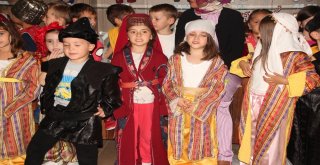 Anaokulu Öğrencilerinden Bilecik Manileri