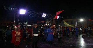 Mercidabık Zaferi İle Fırat Kalkanı Harekatının Yıldönümünde Fener Alayı