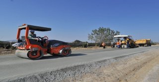 Osmaniyede Silindirle Sıkıştırılmış Beton Yol Çalışması