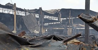 Yanan Fabrikanın Sahibi İle Çalışanları Gözyaşlarına Boğuldu