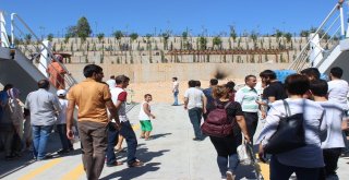 Siverekte Görev Yapan Sağlıkçılar Fırat Nehrini Gezdi