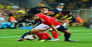 Uefa Şampiyonlar Ligi 3. Ön Eleme: Fenerbahçe: 1 - Benfica: 1 (İlk Yarı)