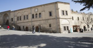 Kapadokya Üniversitesi İlk Kez Lisans Programlarına Öğrenci Alıyor