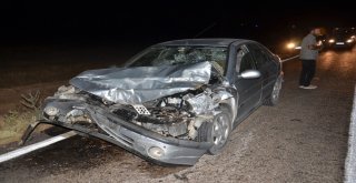 Otomobil Römorka Çarptı: 6 Yaralı