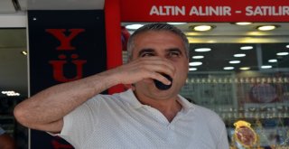 Adanalılar ‘Meyan Şerbeti İle Hem Serinliyor Hem De Sağlığını Koruyor