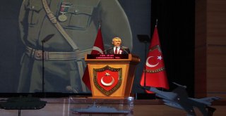 Cumhurbaşkanı Yardımcısı Oktay: Darbe Girişimine Teşebbüs Edenler Kahraman Türk Silahlı Kuvvetlerinin Şerefli Mensupları Değil, Ruhlarını Ve Bedenlerini Pensilvanyadaki Haine 1 Dolara Satmış İradesizl