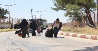 42 Bin Suriyeli Türkiyeye Döndü