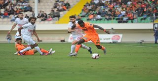 Spor Toto Süper Lig: Aytemiz Alanyaspor: 0 - Antalyaspor: 1 (İlk Yarı)