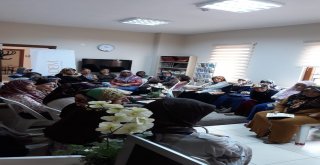 İzmitte Kadınlar Bilgilendiriliyor