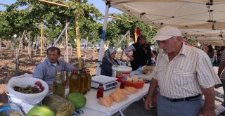 Bucada Renkli Bağ Bozumu Şenliği