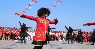 Gemlik Fırkateyni Kuşadasında Ziyarete Açıldı