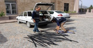 Demiryolu Hattındaki Kabloları Çalarken Polise Yakalandılar