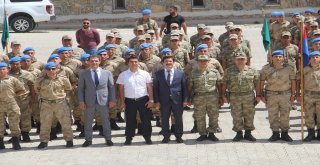 Kaymakam  Öztürk Polis, Asker Ve Vatandaşların Bayramını Kutladı