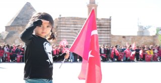 Kırşehirde Cumhuriyet Bayramı Kutlamalarına Büyük İlgi