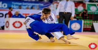 Kağıtspor, Türkiye Minikler Judo Şampiyonasında Zirvede