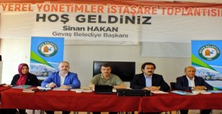 Gevaşta Ak Parti Yerel Yönetimler İstişare Toplantısı