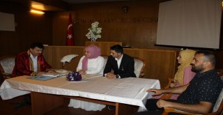Nikah Memuru Bu Kez Kızının Nikahını Kıydı