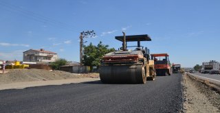 Edirne Caddesinin Yarısı Tamam Sıra Diğer Yarısında