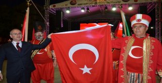 Bozüyükte Cumhuriyet Meydanını Dolduran Binlerce Bozüyüklü “Unutmadık, Unutturmayacağız” Mesajı Verdi